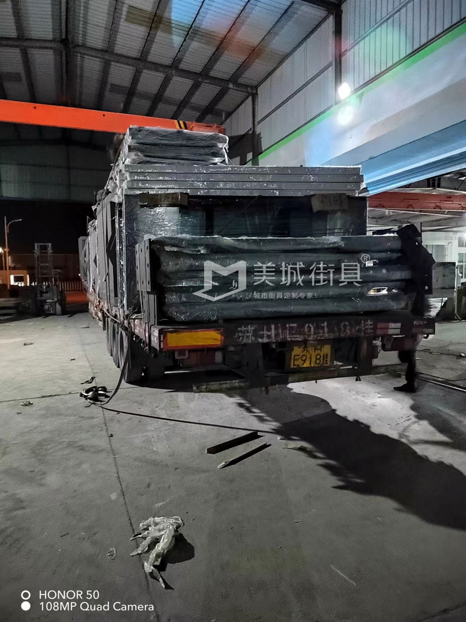 2022.10.18美城街具供應(yīng)臺(tái)州第三、四車候車亭發(fā)貨記錄